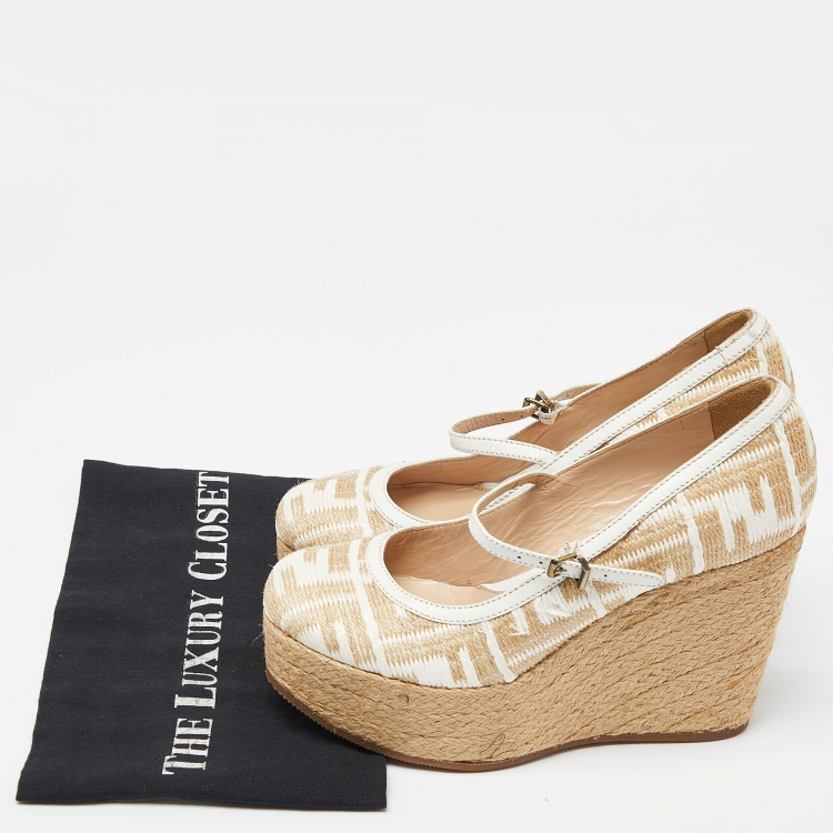 Pre Owned Fendi Beige Raffia and Leather Wedge Platform Pumps Size 37.5