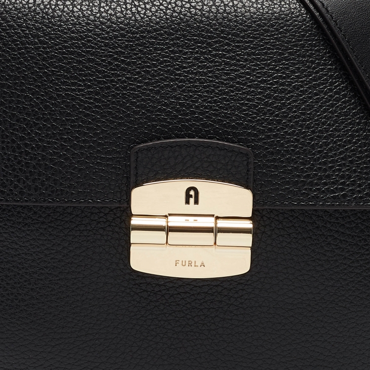 Pre Owned Furla Black Leather Club 2 Crossbody Bag