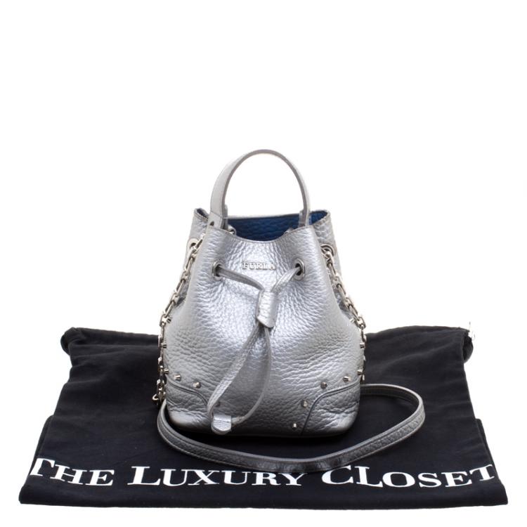 Pre Owned Furla Silver Leather Stacy Drawstring Bucket Bag
