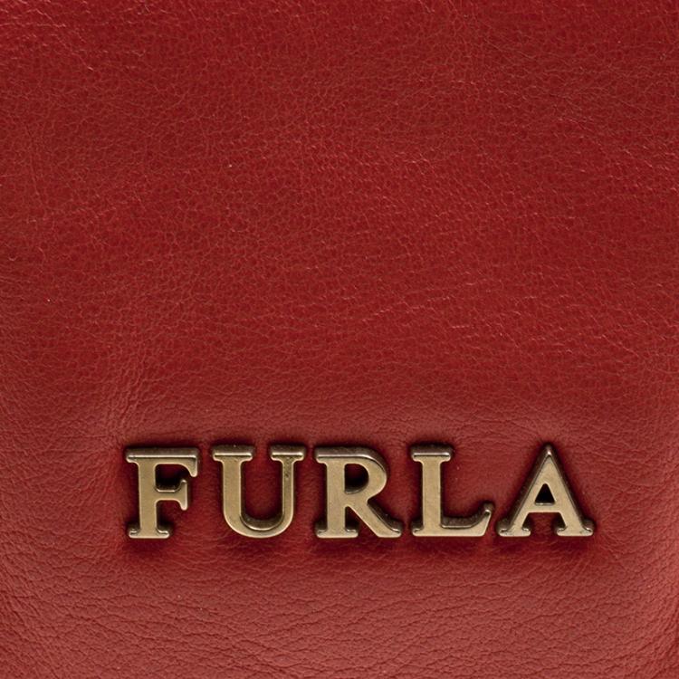 Pre Owned Furla Red Leather Ruffle Clutch