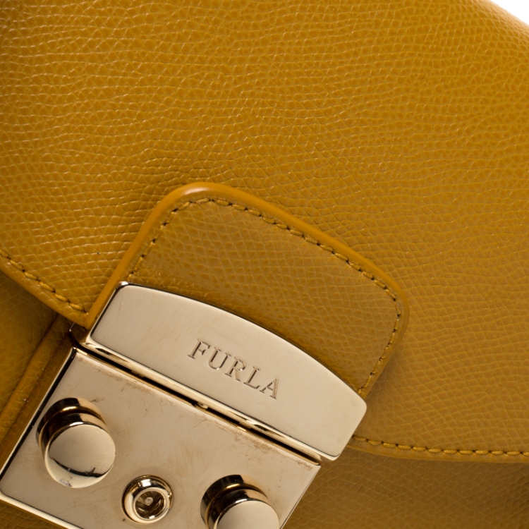 Pre Owned Furla Mustard Leather Mini Metropolis Crossbody Bag