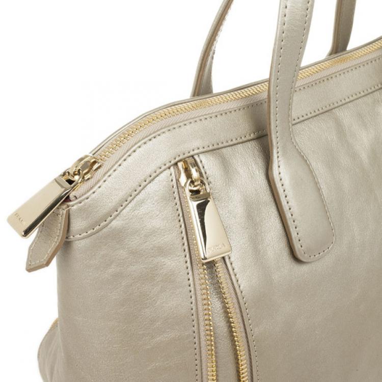 Pre Owned Furla Onyx Pebbled Leather 'Amazzone' Zip Hobo