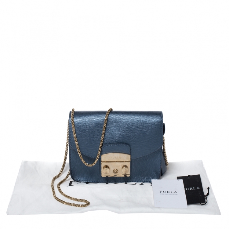 Pre Owned Furla Blue Leather Mini Metropolis Crossbody Bag