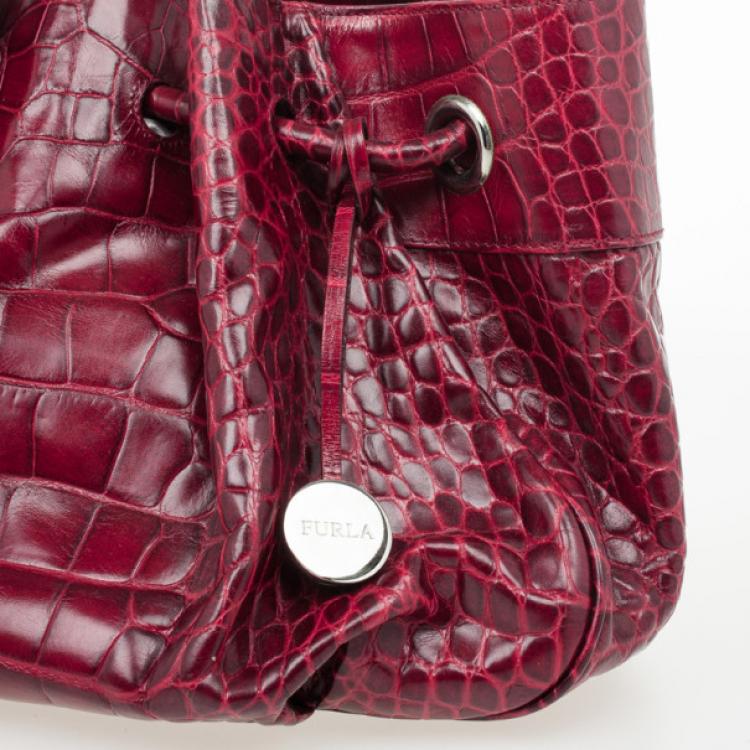 مملوكة مسبقًا Furla Cherry Croc Embossed Leather 'New Shopper' Hobo