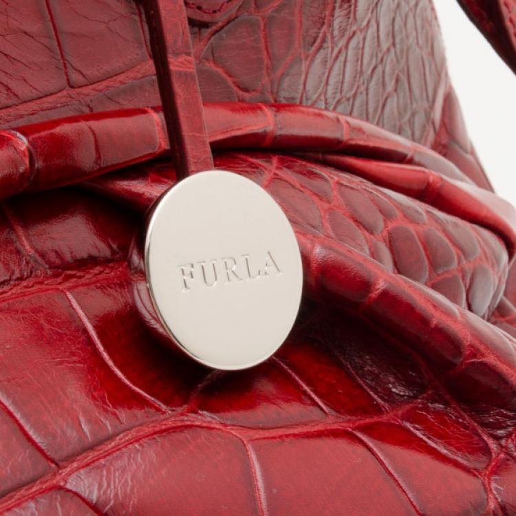 Pre Owned Furla Red Crocodile Leather Large Clara Shopper