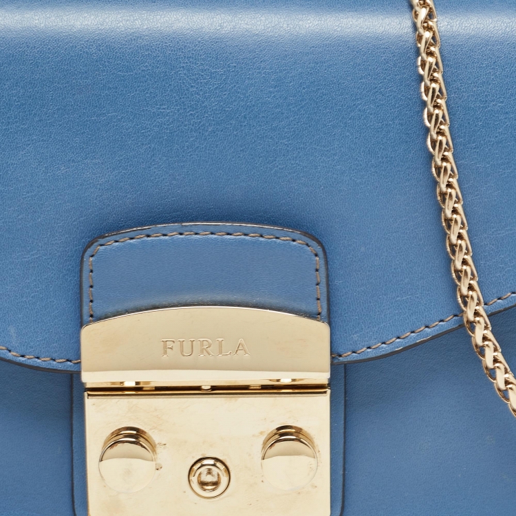 Pre Owned Furla Blue Leather Mini Metropolis Crossbody Bag