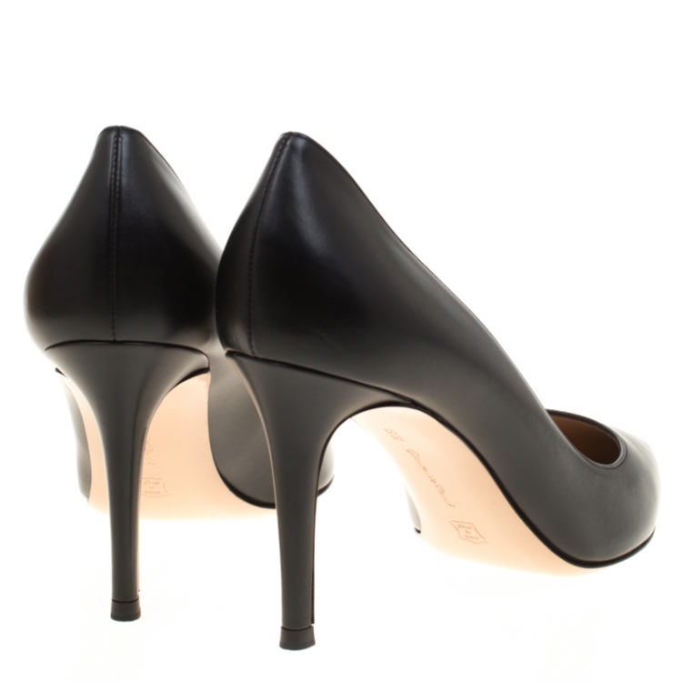 Pre Owned Gianvito Rossi Black Leather Pointed Toe Pumps Size 38.5