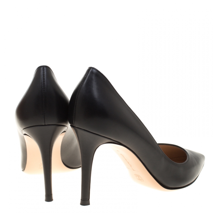 Pre Owned Gianvito Rossi Black Leather Pointed Toe Pumps Size 37