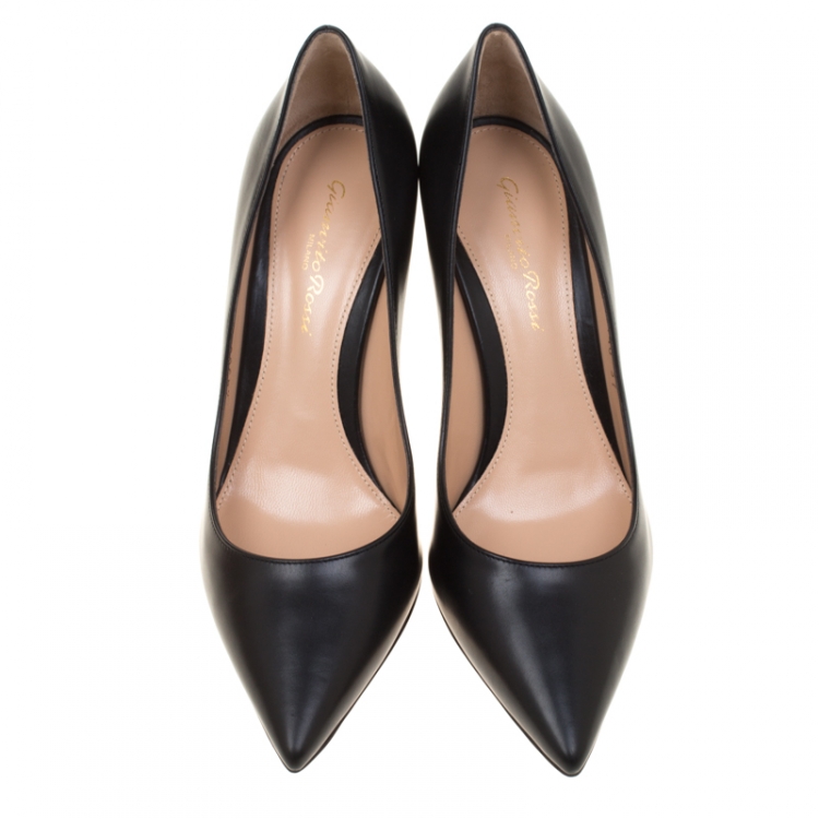 Pre Owned Gianvito Rossi Black Leather Pointed Toe Pumps Size 37