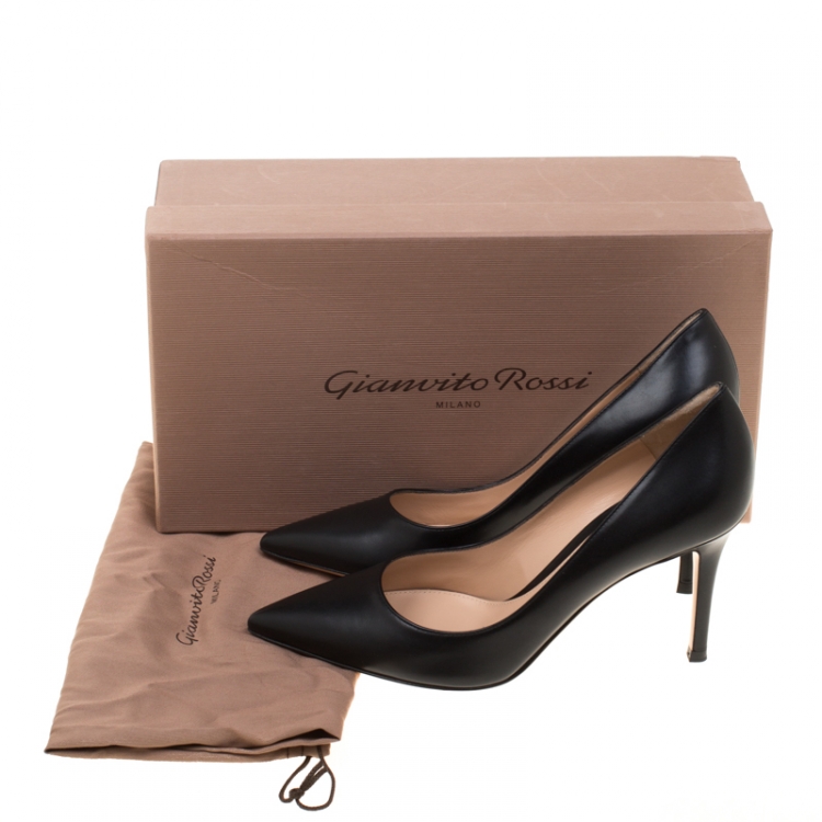 Pre Owned Gianvito Rossi Black Leather Pointed Toe Pumps Size 37