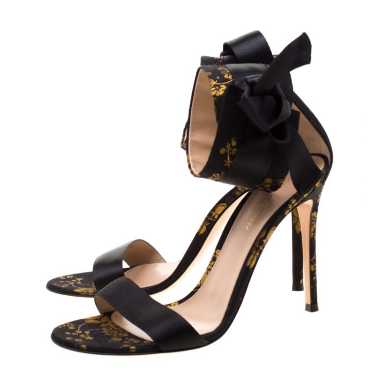 Pre Owned Gianvito Rossi Floral Printed Satin Kimono Ankle Cuff Sandals Size 40