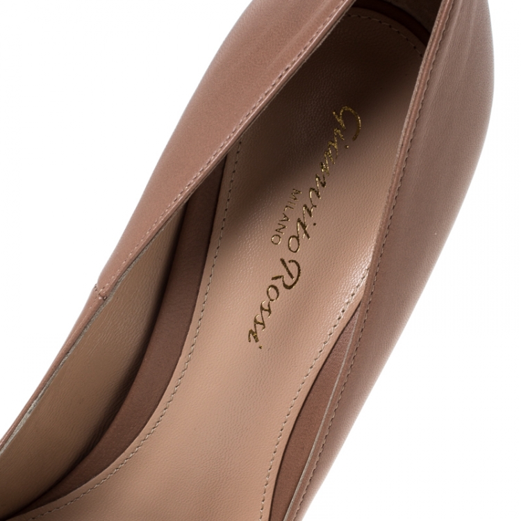 Pre Owned Gianvito Rossi Nude Beige Leather Continuity Pointed Toe Pumps Size 38.5