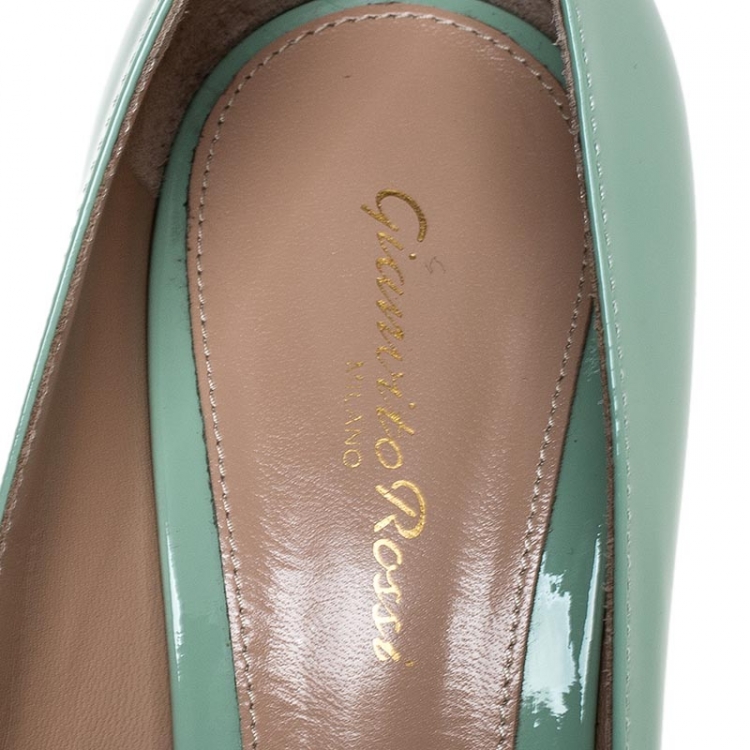 Pre Owned Gianvito Rossi Pistachio Green Pointed Toe Pumps Size 40.5