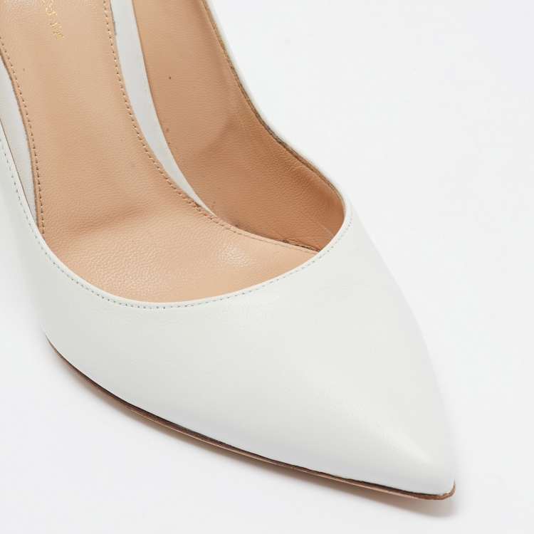 مملوكة مسبقًا Gianvito Rossi White Leather Gianvito Pumps Size 40
