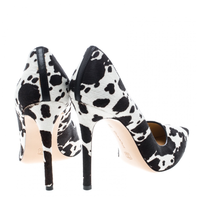 Pre Owned Gianvito Rossi Black/White Printed Pony Hair Pointed Toe Pumps Size 38.5