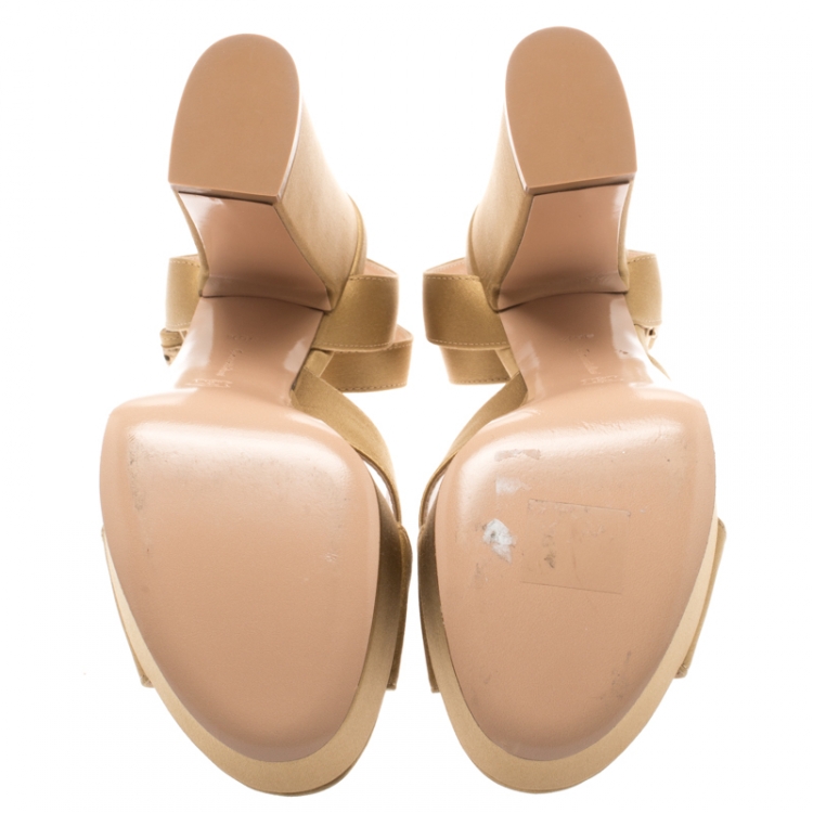 Pre Owned Gianvito Rossi Gold Satin Block Heel Cross Strap Platform Sandals Size 35.5