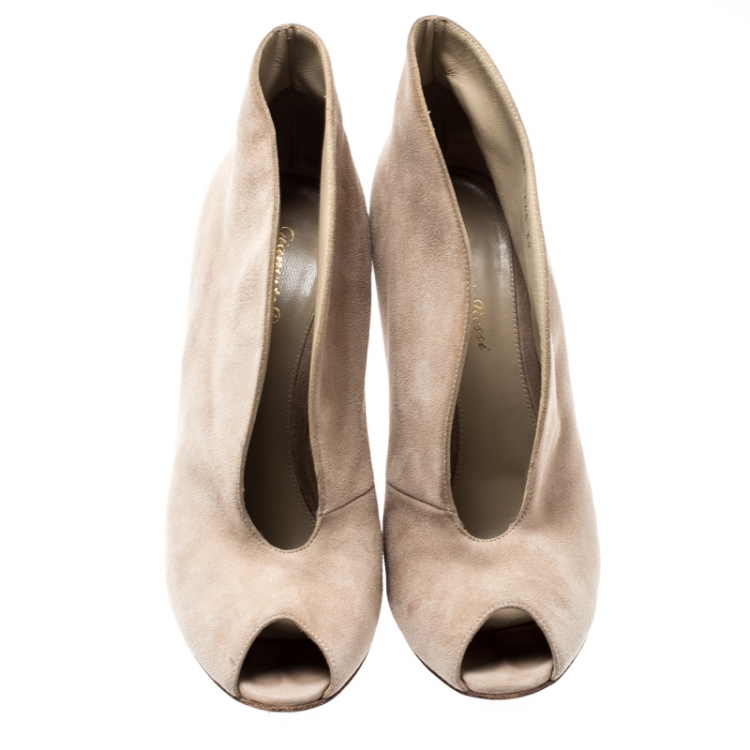 Pre Owned Gianvito Rossi Beige Suede Vamp Peep Toe Booties Size 39