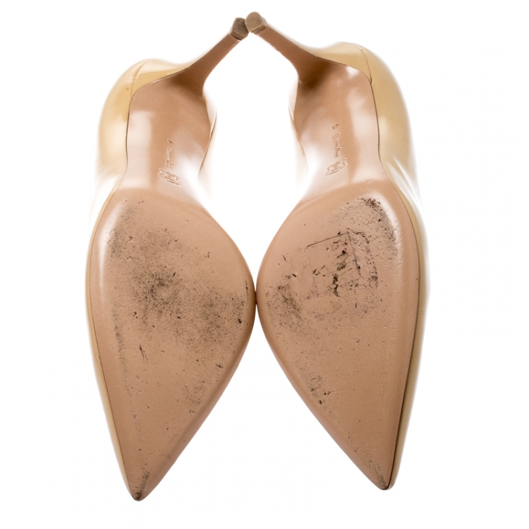 Pre Owned Gianvito Rossi Beige Patent Leather Pointed Toe Pumps Size 41