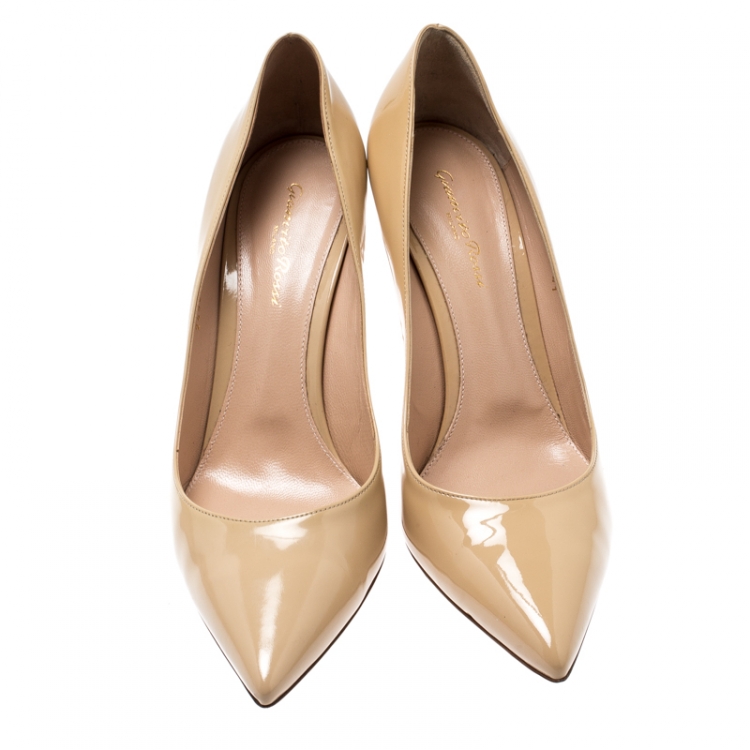 Pre Owned Gianvito Rossi Beige Patent Leather Pointed Toe Pumps Size 41