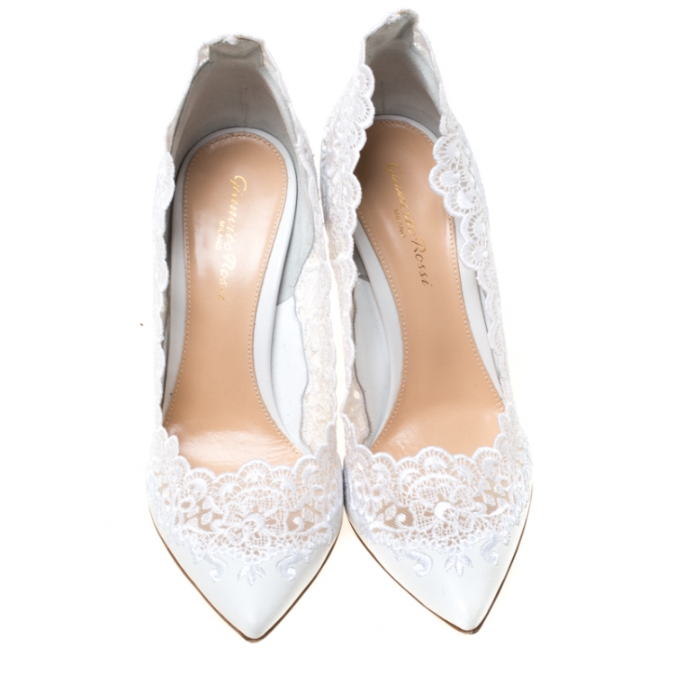 Pre Owned Gianvito Rossi White 105 Lace and Leather Pointed Toe Pumps Size 38