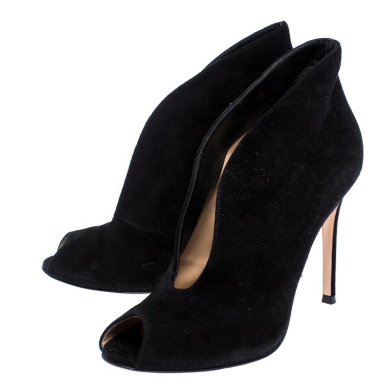 Pre Owned Gianvito Rossi Black Suede Vamp Peep Toe Booties Size 38