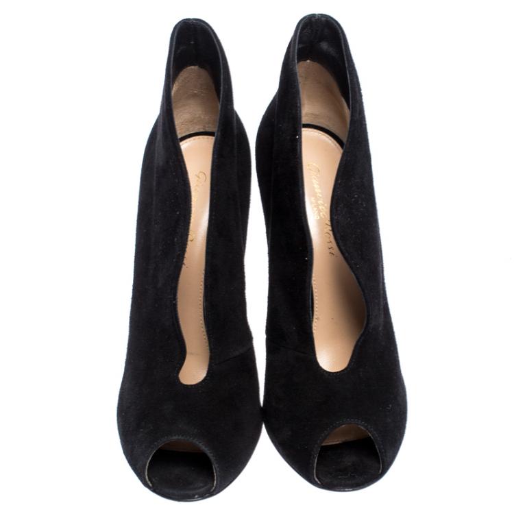 Pre Owned Gianvito Rossi Black Suede Vamp Peep Toe Booties Size 38