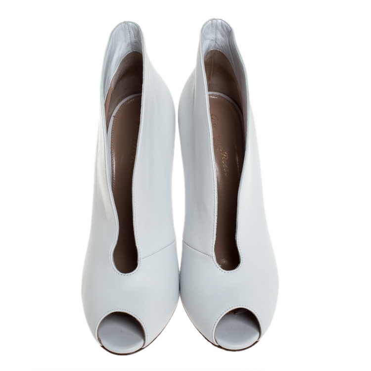 Pre Owned Gianvito Rossi White Leather Vamp Peep Toe Booties Size 39