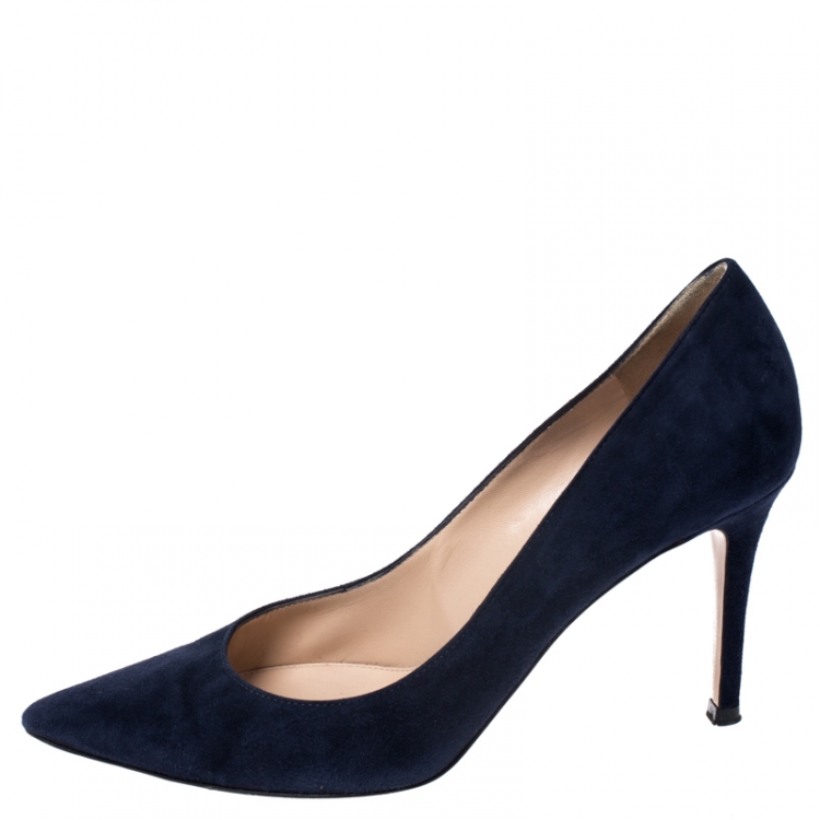 Pre Owned Gianvito Rossi Navy Blue Suede Gianvito Pointed Toe Pumps Size 37.5
