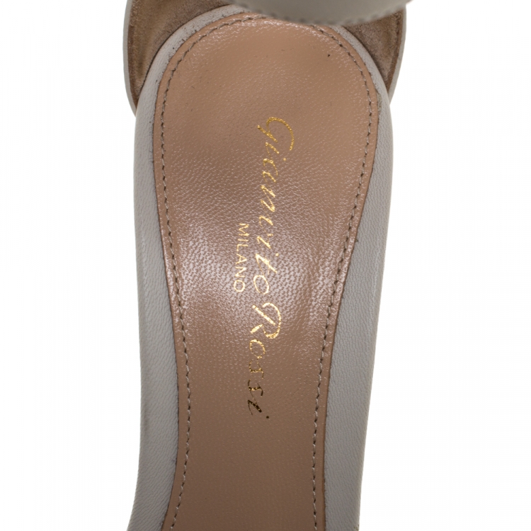 Pre Owned Gianvito Rossi White Leather Portofino Ankle Strap Sandals Size 35