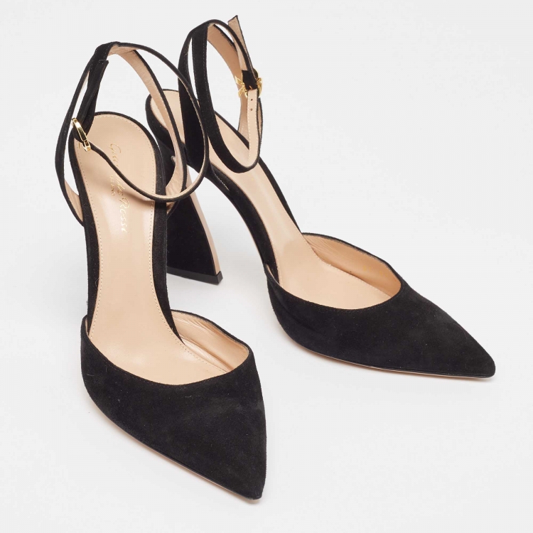 Pre Owned Gianvito Rossi Black Suede Slingback Pumps Size 39