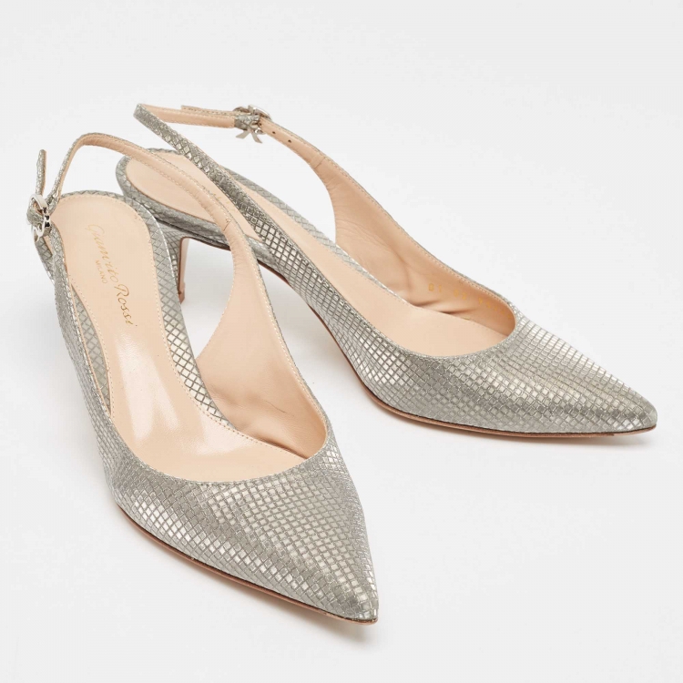 Pre Owned Gianvito Rossi Silver Metallic Mesh Slingback Pumps Size 38