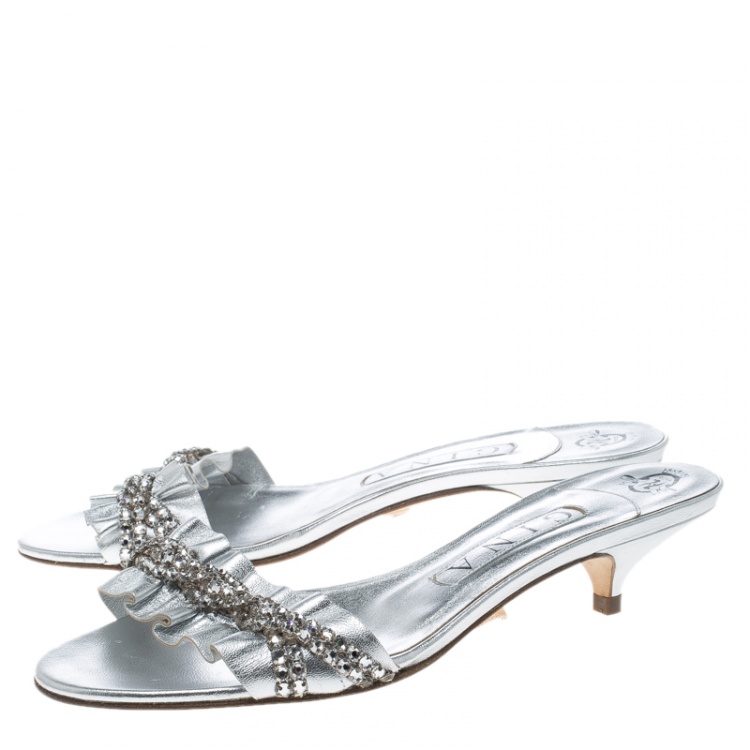 مملوكة مسبقًا Gina Silver Leather Crystal Embellished Sandals Size 37.5