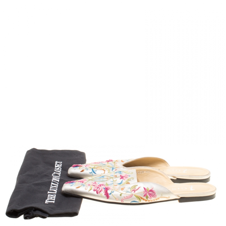 Pre Owned Gina Beige Silk Satin Floral Embroidered Flat Mules Size 39.5