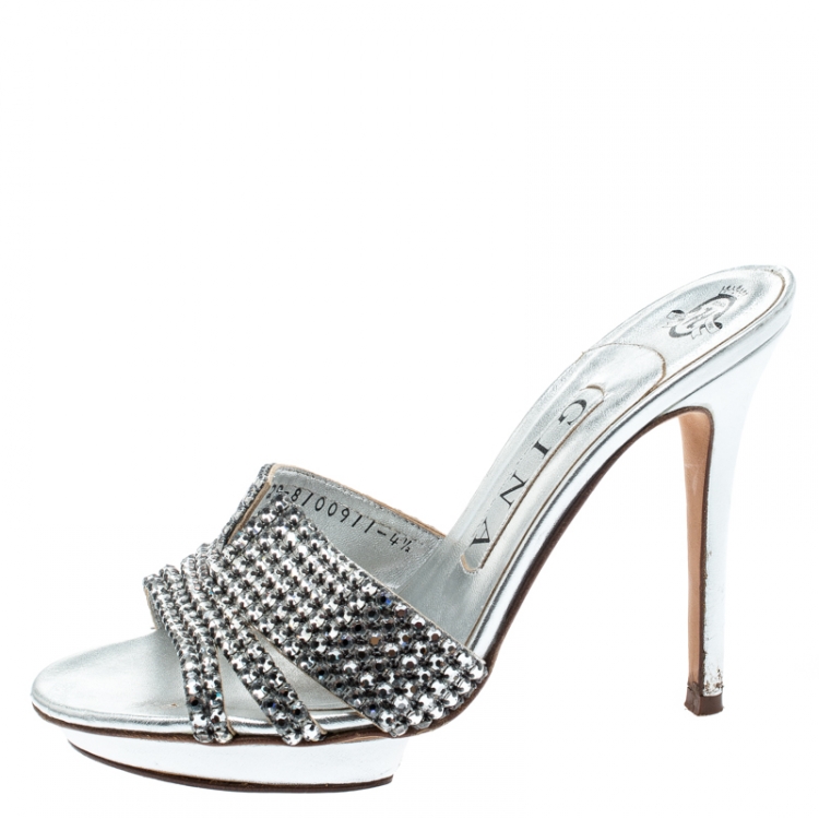 مملوكة مسبقًا Gina Silver Crystal Embellished Leather Platform Sandals Size 37.5