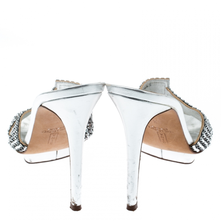 مملوكة مسبقًا Gina Silver Crystal Embellished Leather Platform Sandals Size 37.5