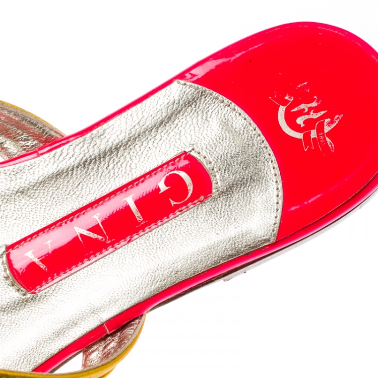 Pre Owned Gina Metallic Gold Crystal Embellished Thong Sandals Size 37