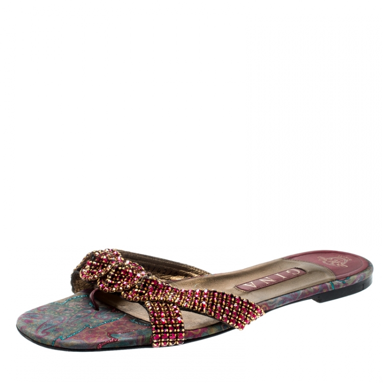 مملوكة مسبقًا Gina Pink Crystal Embellished Leather Flat Slides Size 39.5