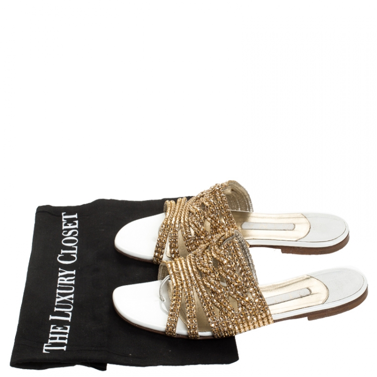 Pre Owned Gina White Crystal Embellished Flat Slides Size 39