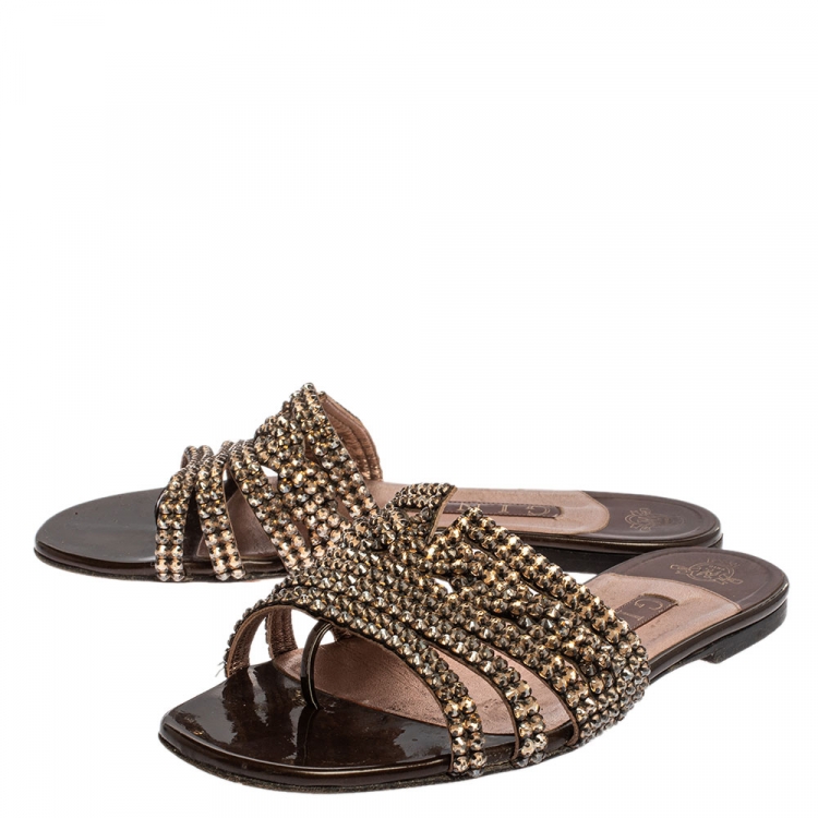 Pre Owned Gina  Brown Patent Leather And Crystal Embellished Thong Flat Slides Size 38