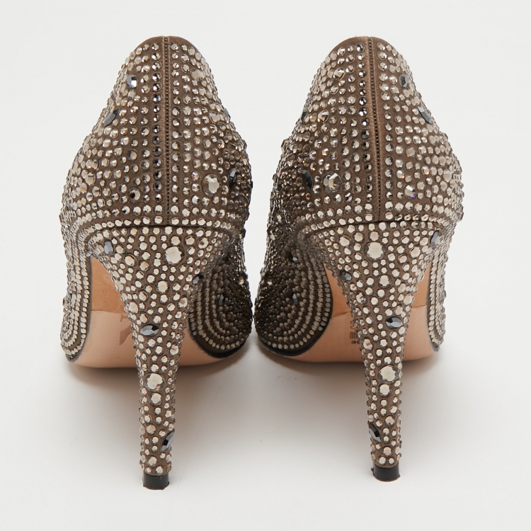 Pre Owned Gina Brown Crystal Embellished Satin Round Toe Pumps Size 36.5
