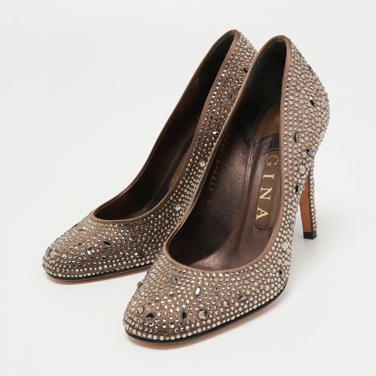 Pre Owned Gina Brown Crystal Embellished Satin Round Toe Pumps Size 36.5