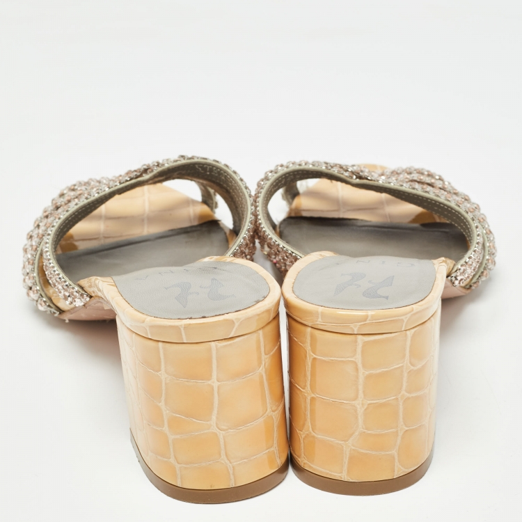 Pre Owned Gina Beige Croc Embossed Patent Rodeo Crystal Embellished Slides Size 37.5