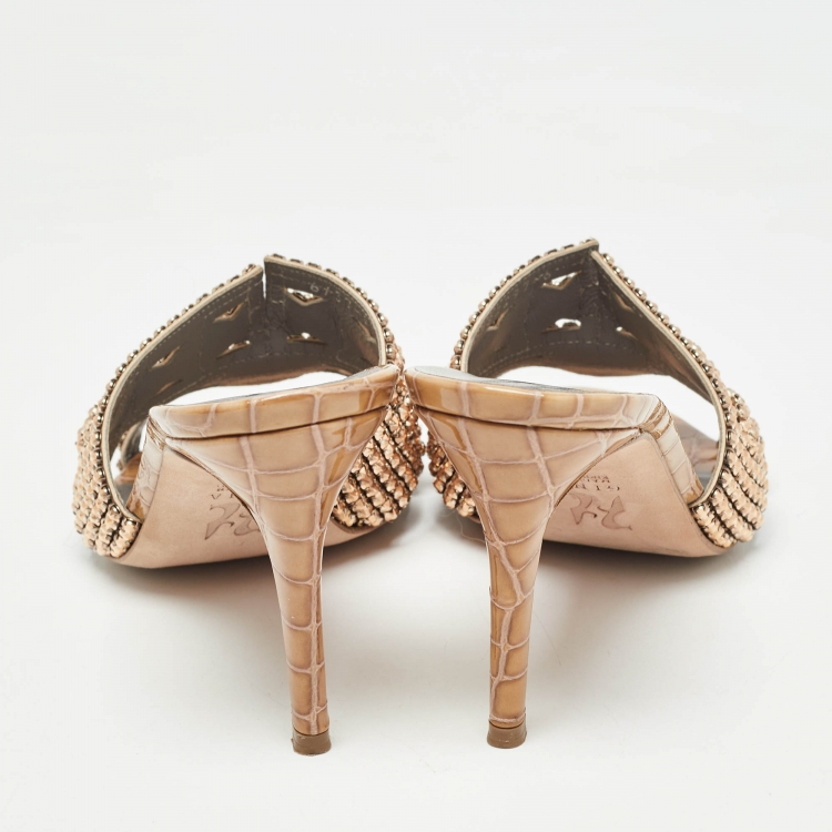 Pre Owned Gina Loren Brown Croc Embossed Patent Leather Slide Sandals Size 39