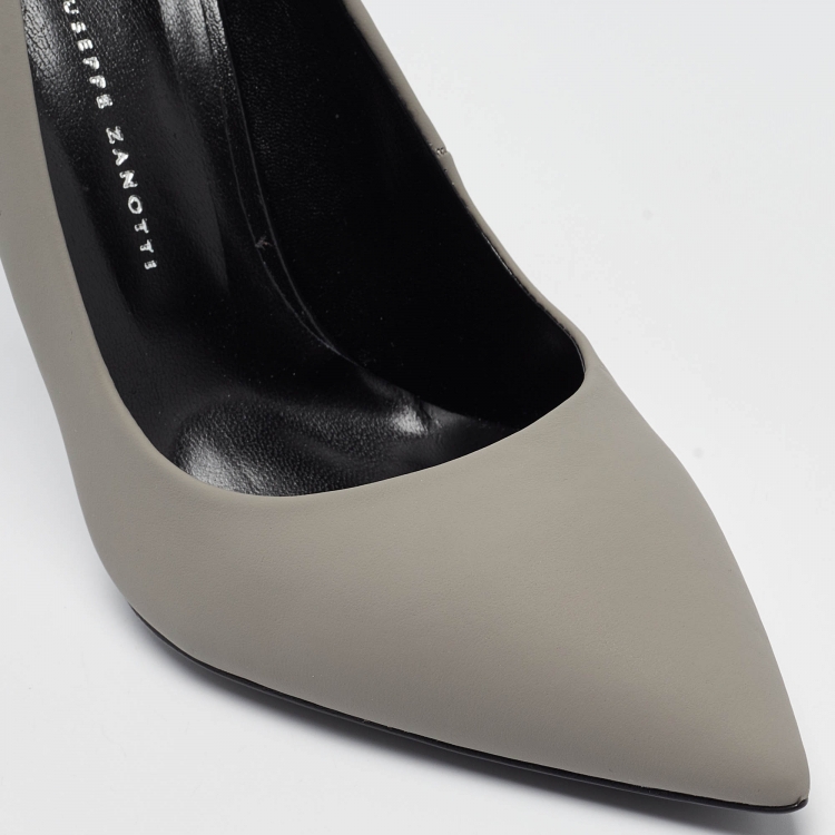 Pre Owned Giuseppe Zanotti Grey Lucrezia Leather Pointed Toe Pumps Size 38