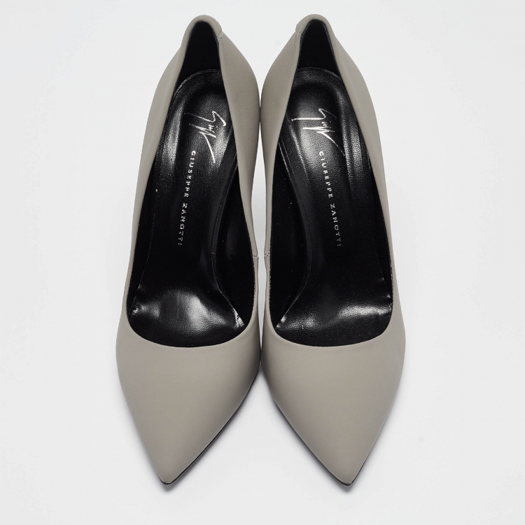 Pre Owned Giuseppe Zanotti Grey Lucrezia Leather Pointed Toe Pumps Size 38