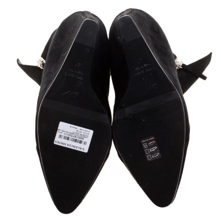 مملوكة مسبقًا Giuseppe Zanotti Black Suede Wedge Ankle Boots Size 41
