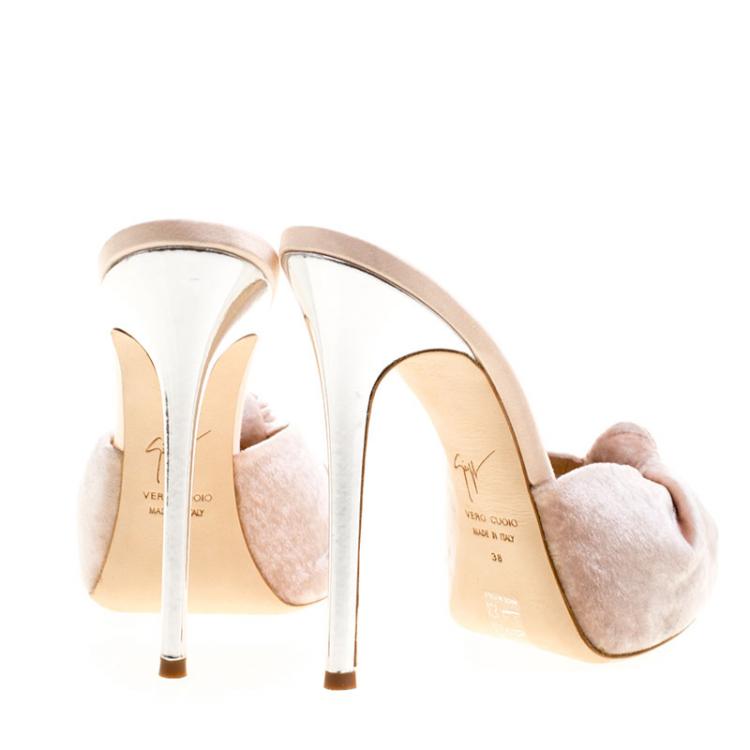 Pre Owned  Giuseppe Zanotti Beige Velvet Knotted Mules Size 38