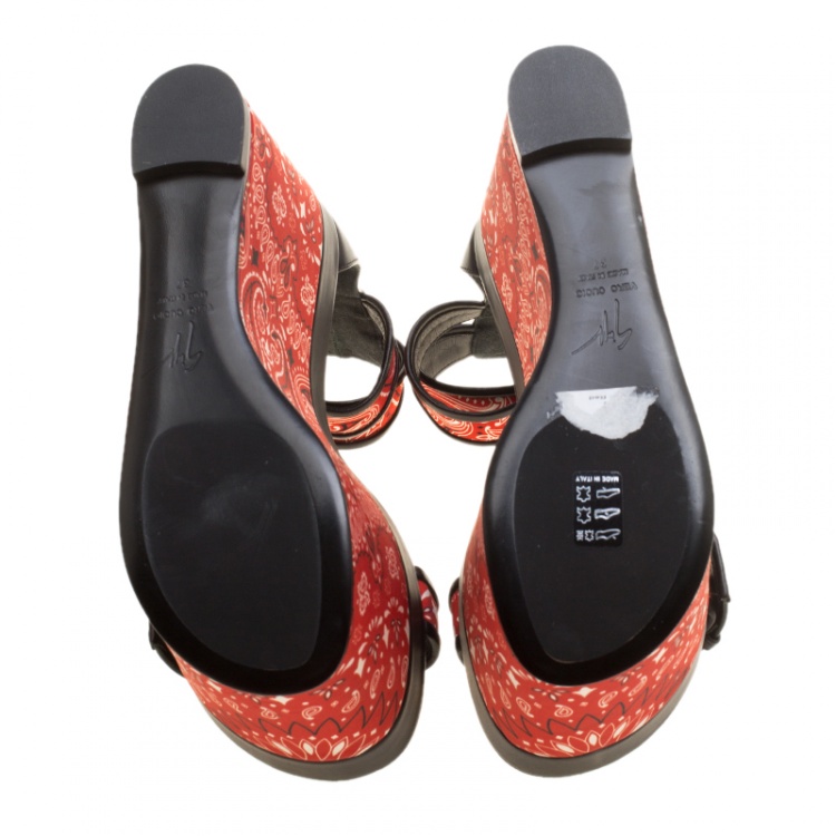 Pre Owned Giuseppe Zanotti Red Floral Printed Satin And Leather Ankle Strap Platform Sandals Size 37