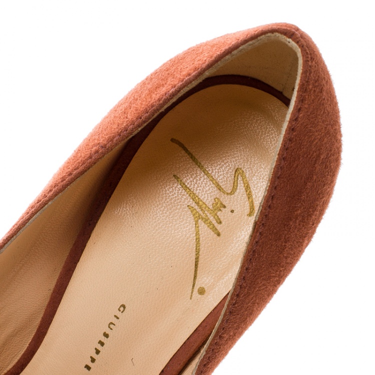 مملوكة مسبقًا Giuseppe Zanotti Salmon Pink Suede Pointed Toe Pumps Size 37.5