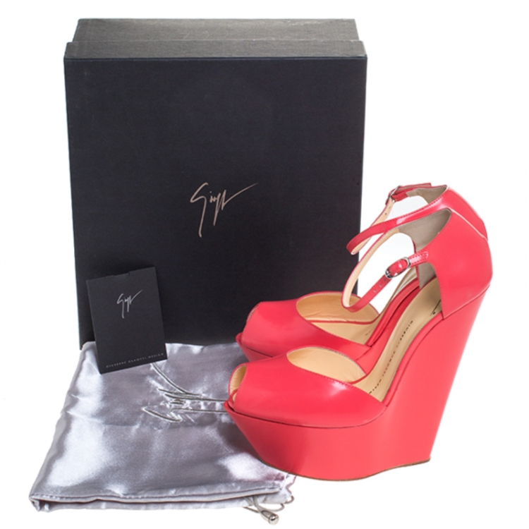 Pre Owned Giuseppe Zanotti Coral Leather Peep Toe Platform Wedge Sandals Size 39